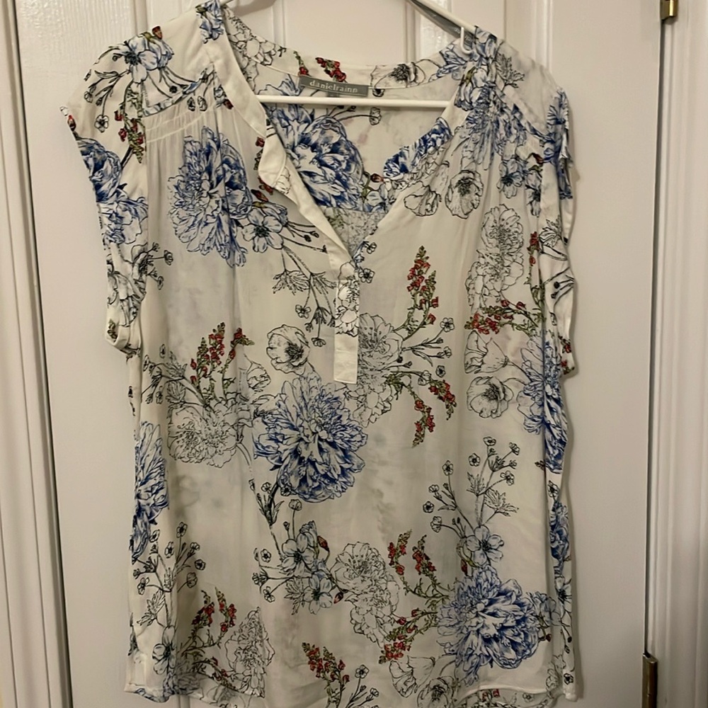 Floral tank